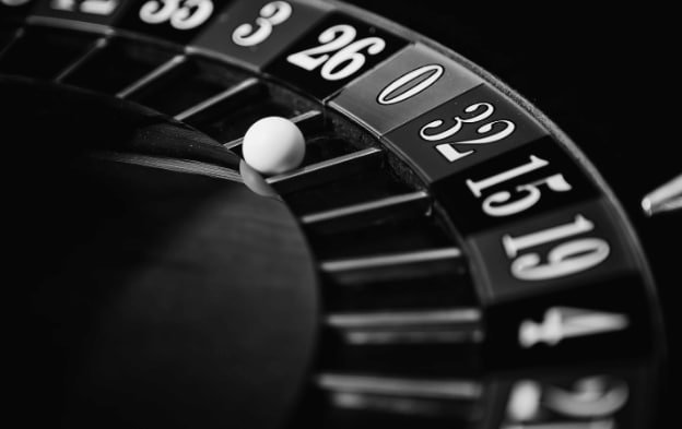 Live baccarat table mobile interface Live baccarat table mobile interface